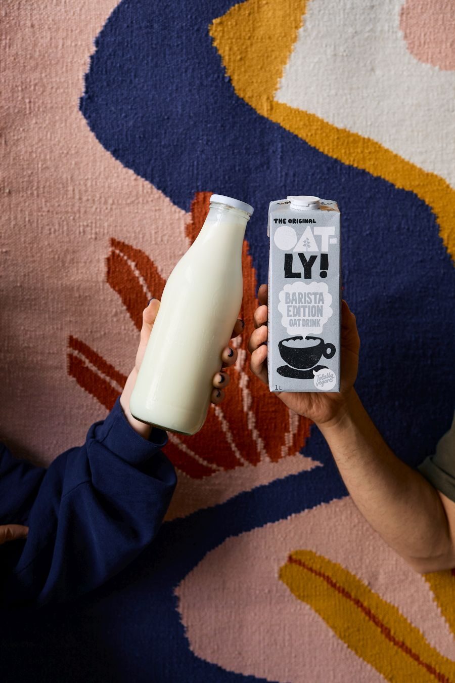 Vivina’s Café: Amikor a specialty kávé csúcsára ér 4 vivinas cafe 05 Budapest lüktető belvárosa gyakran az állandó rohanás és a zaj szinonimája. Azonban az Egyetem Tértől mindössze egy perc, a Szerb utca csendjében húzódik meg egy hely, amely tökéletes kontrasztot kínál a nagyvárosi ritmussal szemben.