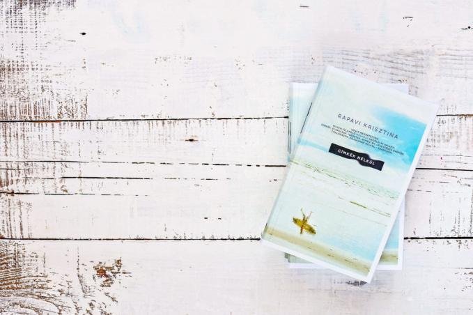 Rapavi Krisztina: Címkék nélkül