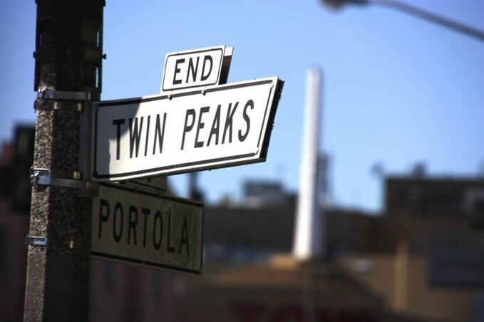Kávé és cseresznyés pite: 26 év után folytatódik a Twin Peaks sorozat