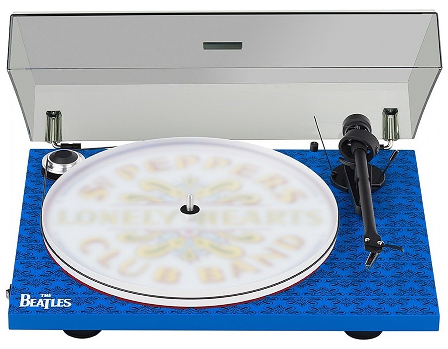 Pro-Ject lemezjátszó Artist Collection sorozat 2 ProJect The Beatles Pro-Ject lemezjátszó Artist Collection sorozat lett az osztrák gyártó palettáján a legújabb széria neve. A lemezjátszó-család féltucat különféle emblémázott modellből áll össze.