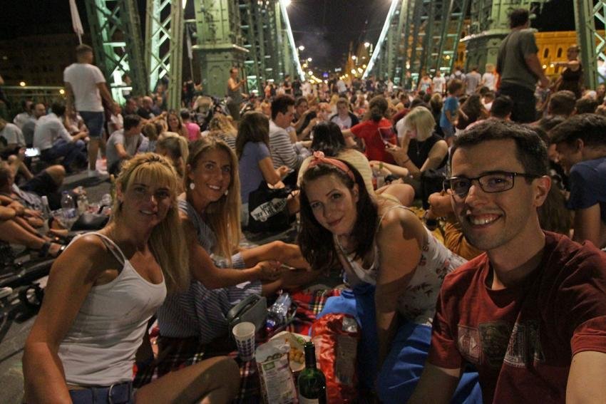 Fesztiválélmény fesztivál nélkül a Szabadság-hídon