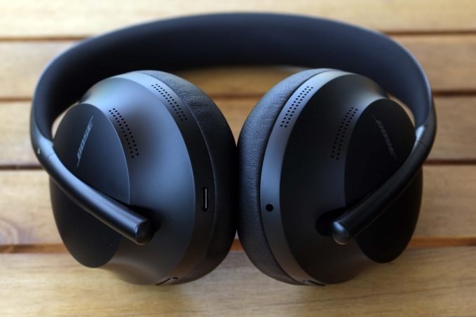 Noise Cancelling Heapdhones 700