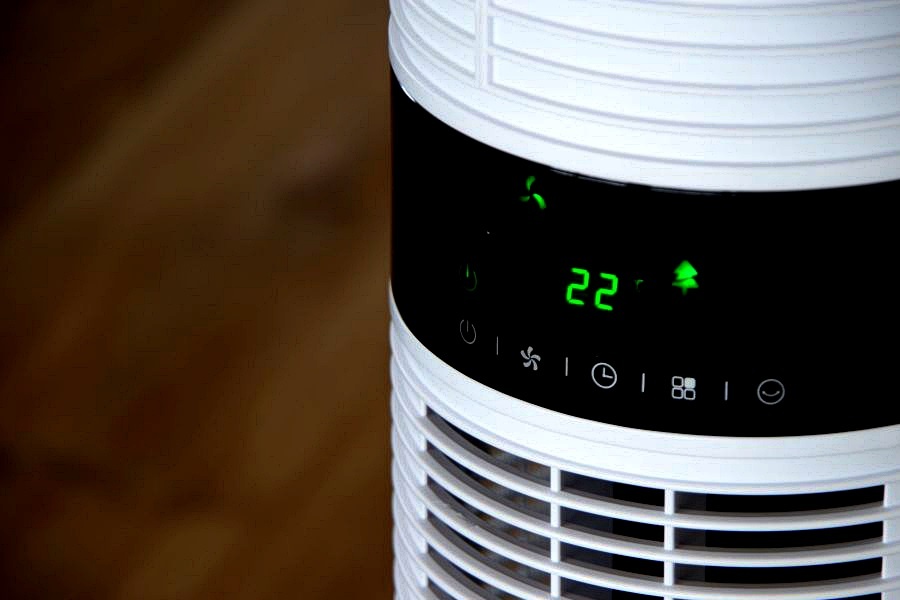 AIRBI ZEPHYR ventilator panel AIRBI sokoldalú formatervezett ventilátorok segítenek a kánikulában elviselni a tolakodó hőséget és a szoba levegőjét kellemesen hűsítik
