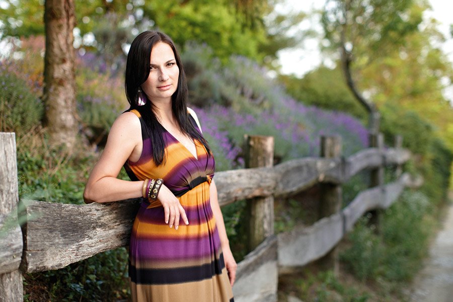 vdandi web „Kend be vékonyan tejföllel!” – Nagyanyáink kedvenc praktikája napégésre, ami lassan kimegy a divatból és feledésbe merül.