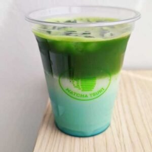 Két hely, ahol minden a matcháról szól 9 Matcha Tsuki 4 Latte, limonádé, fagyi, sajttorta – klasszikus finomságok, amiket már „matchásítva” is megkóstolhatunk a főváros két pontján.