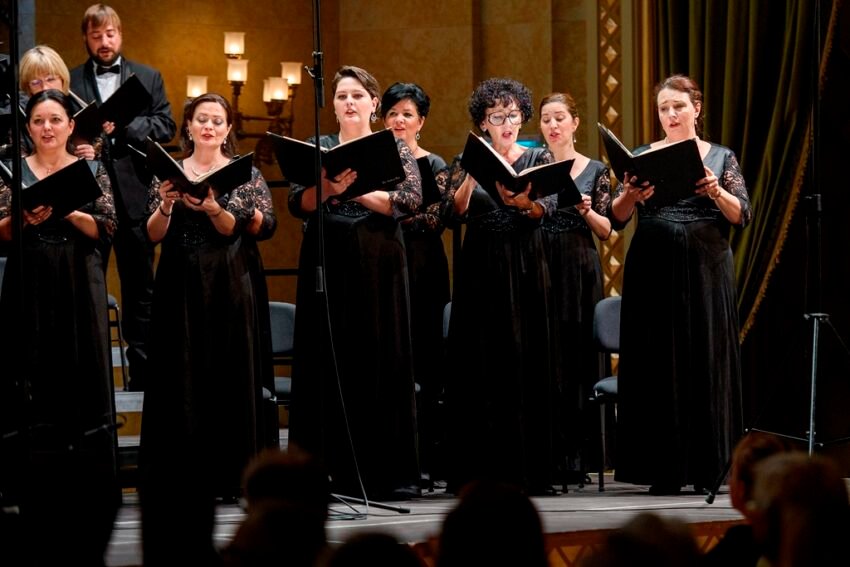 2021 11 6 MUPA In memoriam Kocsis Nemzeti Enekkar Csatlos Norbert Nem is lehetne stílusosabban búcsúztatni a nyarat, mint egy komolyzenei koncerttel.