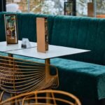 Újjászületett a Cziniel! 4 ujjaszuletett a cziniel 1 Ki ne szeretné a Czinielt? A Római-part kedvenc cukrászdája most még menőbb lett! Új dizájn, szuper hangulat, és persze ugyanaz a szeretetteljes kiszolgálás, mint eddig.