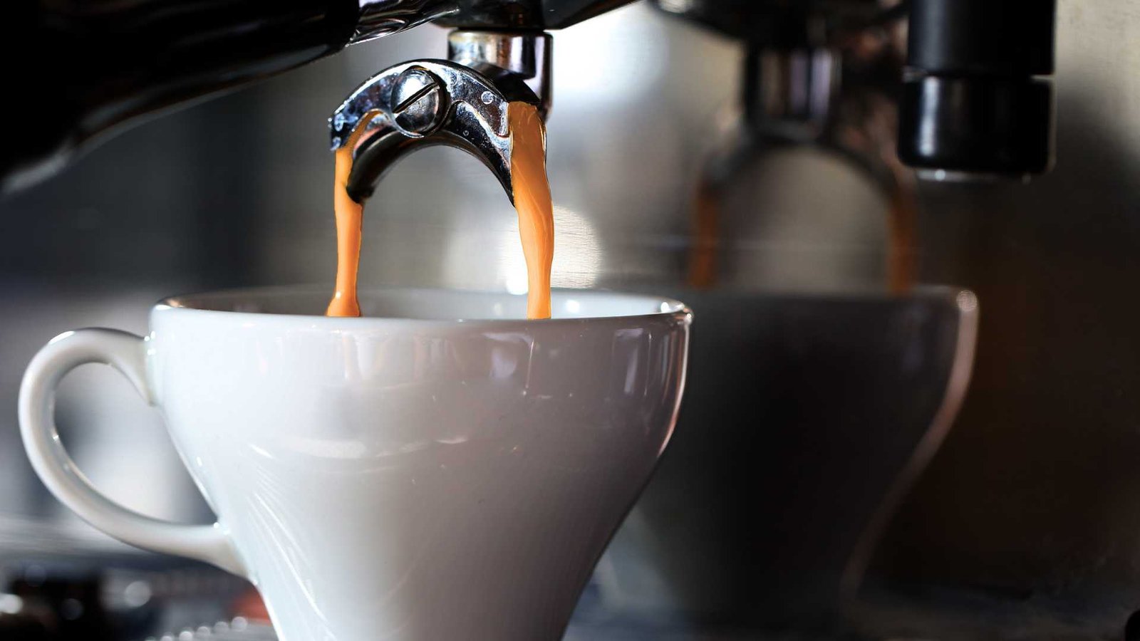 A koffeinmentes kávé evolúciója 5 koffein mentes A koffeinmentes kávé története egy izgalmas utazás, amely több mint egy évszázadra nyúlik vissza.