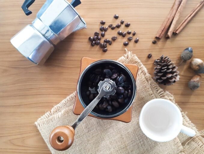 A kávé valódi karaktere – miért térnek vissza egyre többen a szemes kávéhoz?