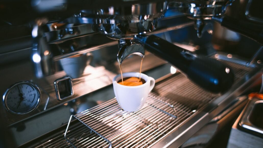 presszo Úgy döntöttünk, hogy saját kézbe vesszük a dolgok irányítását.